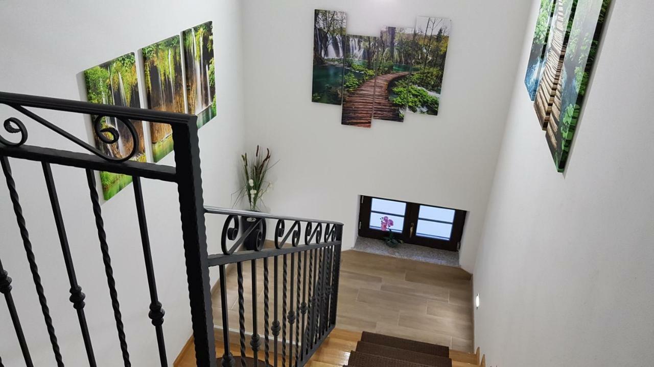 פליטויקה סלו B&B Plitvice Lakes Villa Prica מראה חיצוני תמונה